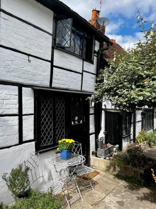 15Th Century Tiny Character Cottage-Henley Centre Exterior foto