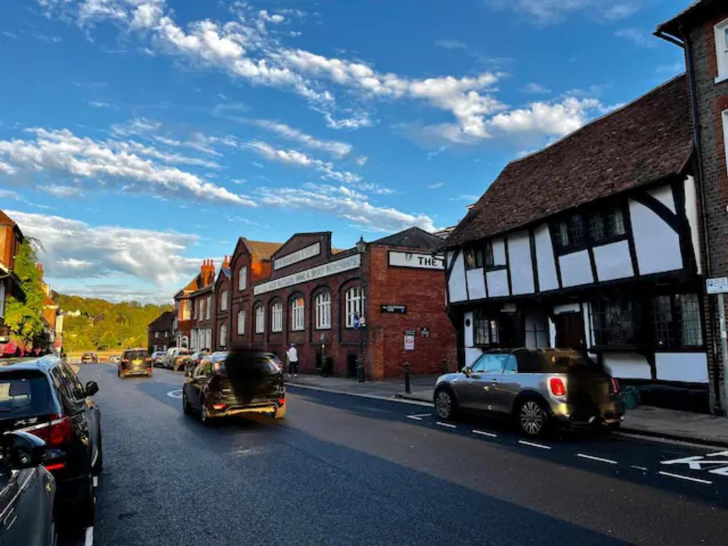 15Th Century Tiny Character Cottage-Henley Centre Exterior foto